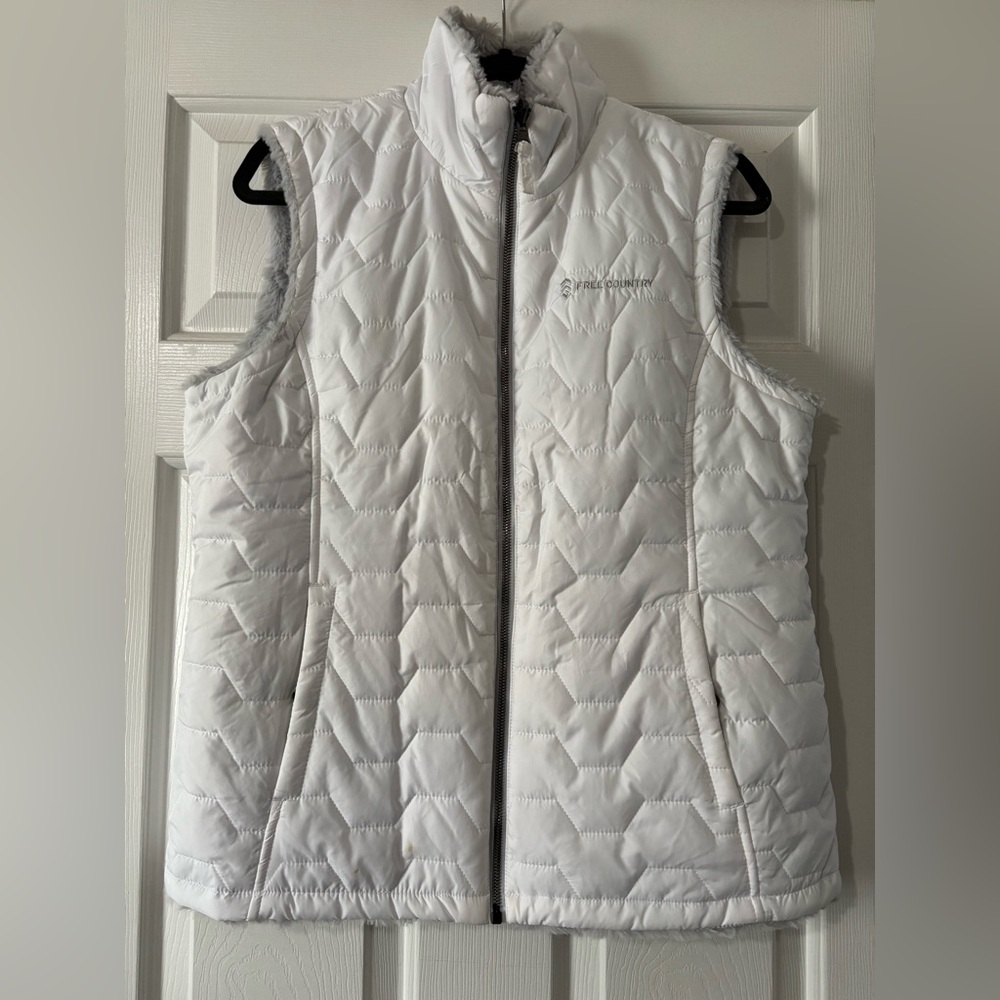 Free Country Women's White Vest